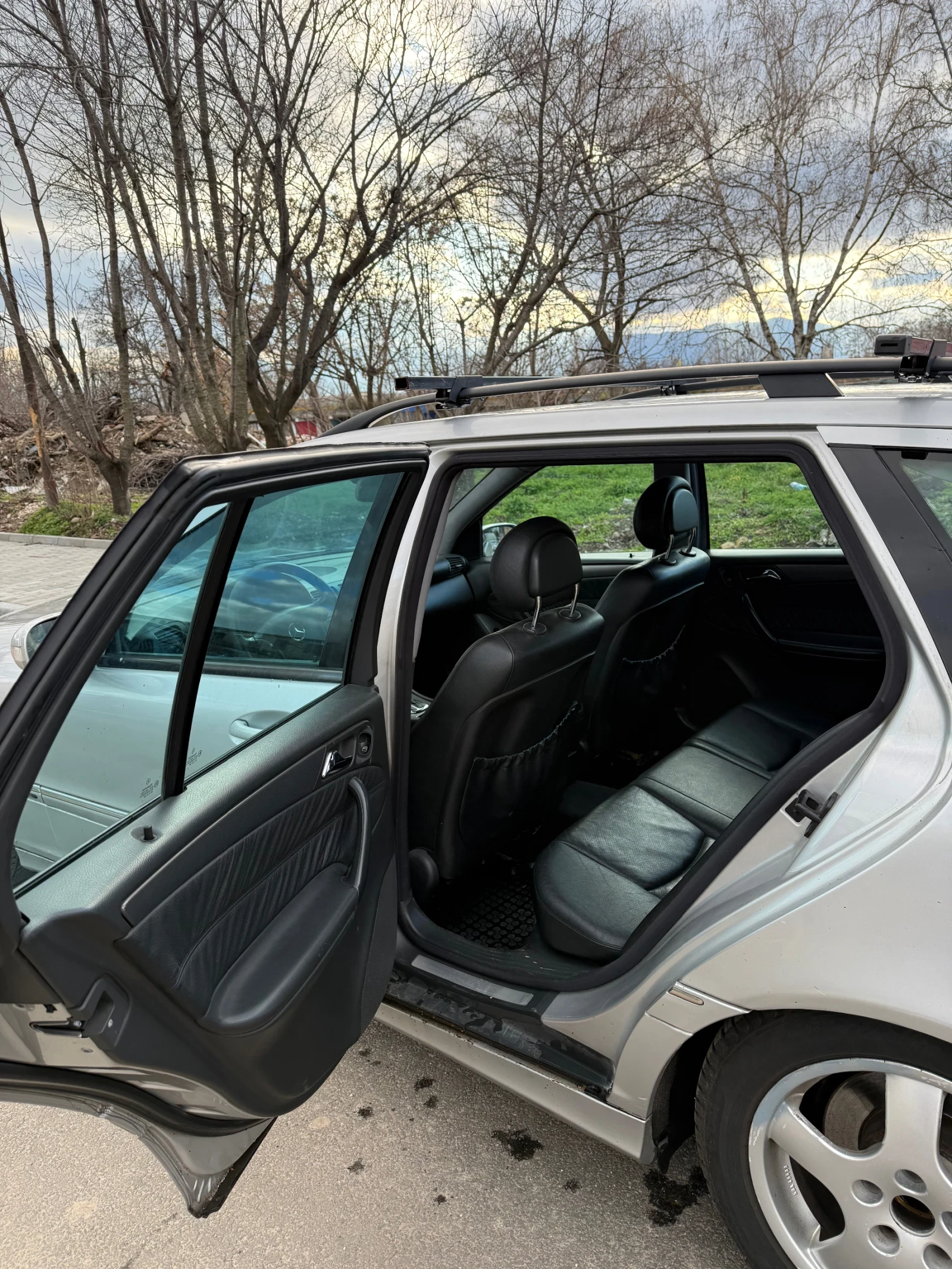 Mercedes-Benz C 270 Комби, снимка 9 - Автомобили и джипове - 55471944