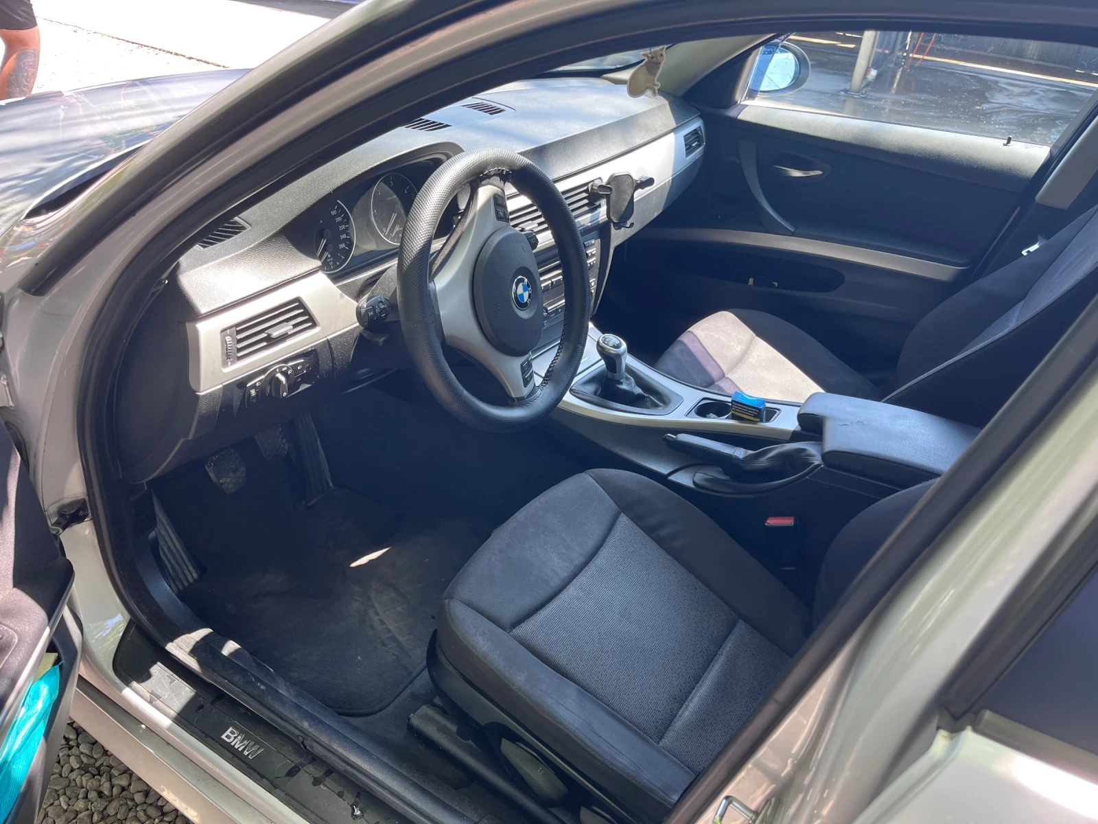 BMW 320, снимка 4 - Автомобили и джипове - 55507854