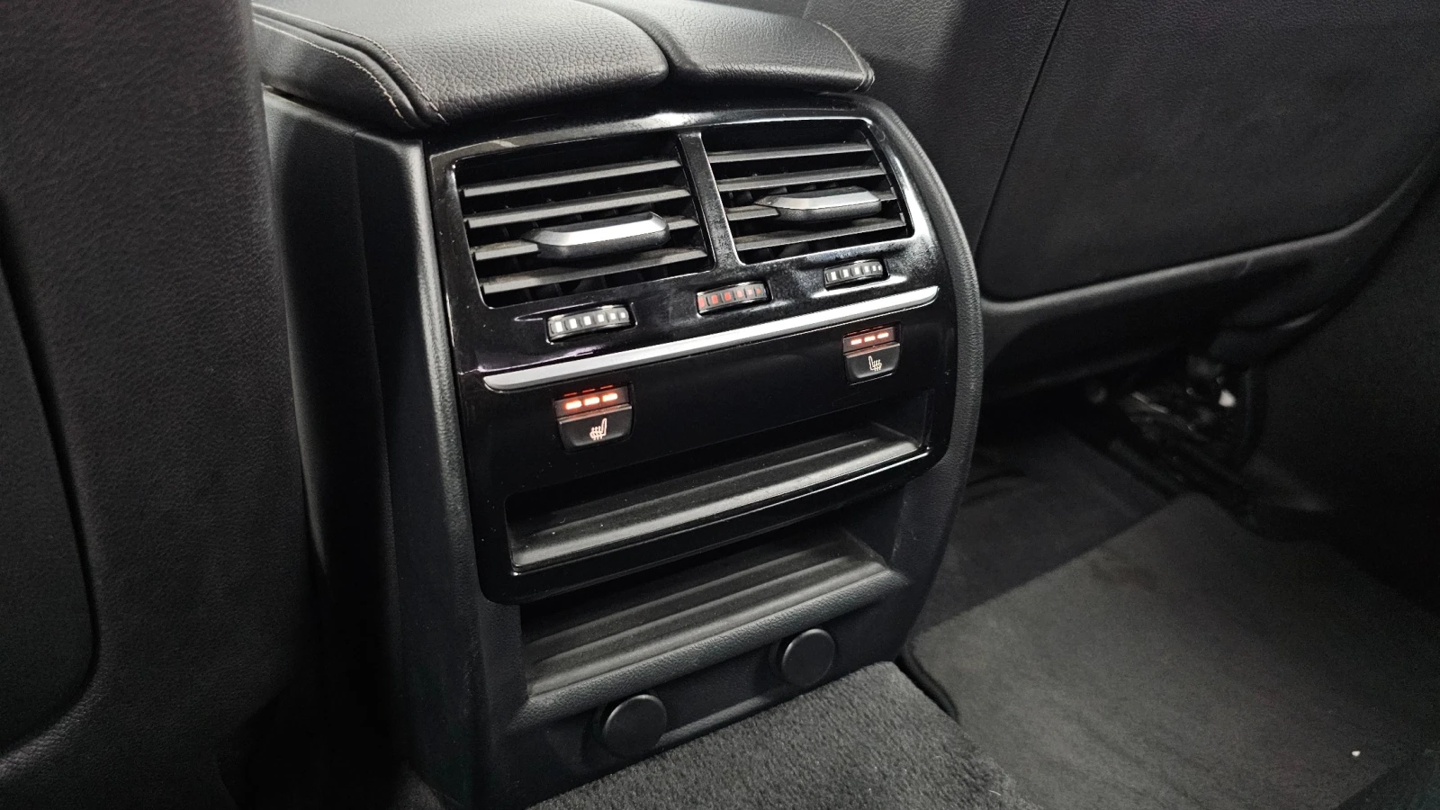 BMW 520 520i Luxury | HUD | Adaptive Cruise | Memory, снимка 16 - Автомобили и джипове - 55563056