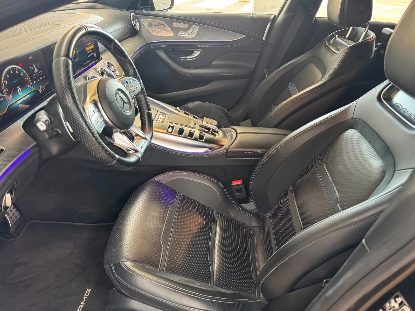 Mercedes-Benz AMG GT 53/4MATIC+ /435HP/PANO/BURM/360/321h, снимка 11 - Автомобили и джипове - 55662226