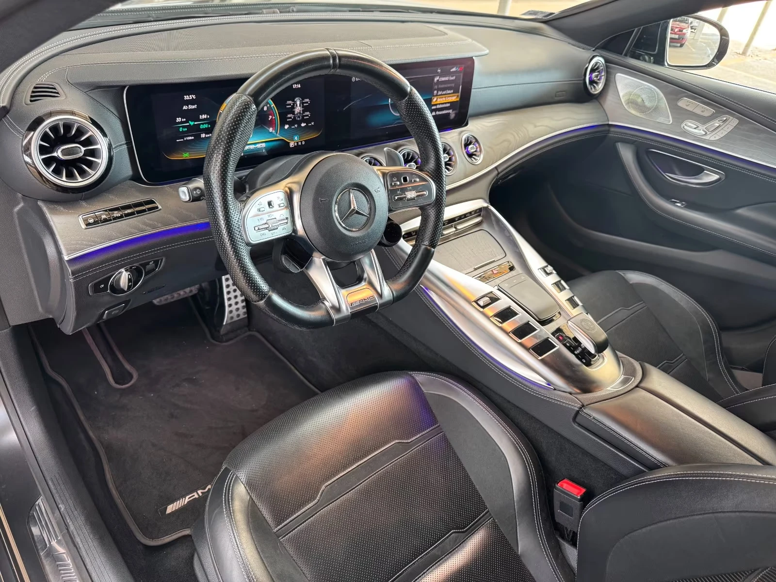 Mercedes-Benz AMG GT 53/4MATIC+ /435HP/PANO/BURM/360/321h, снимка 9 - Автомобили и джипове - 55662226