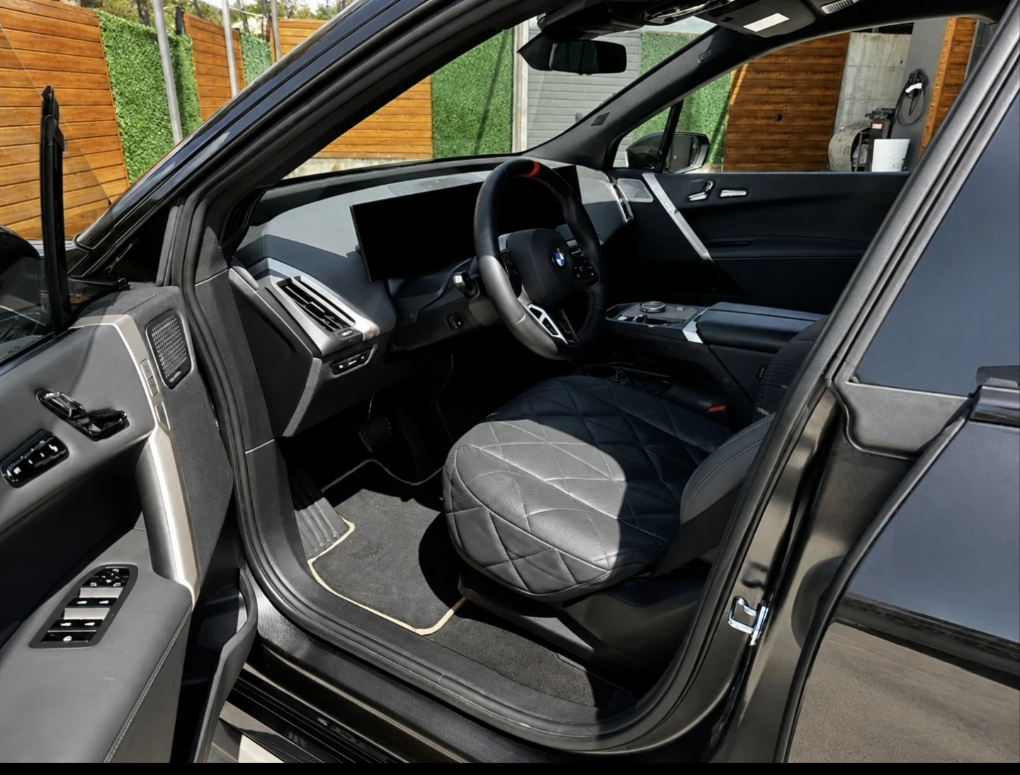 BMW iX M 60  M-Performance | Mobile.bg � ����������� 11