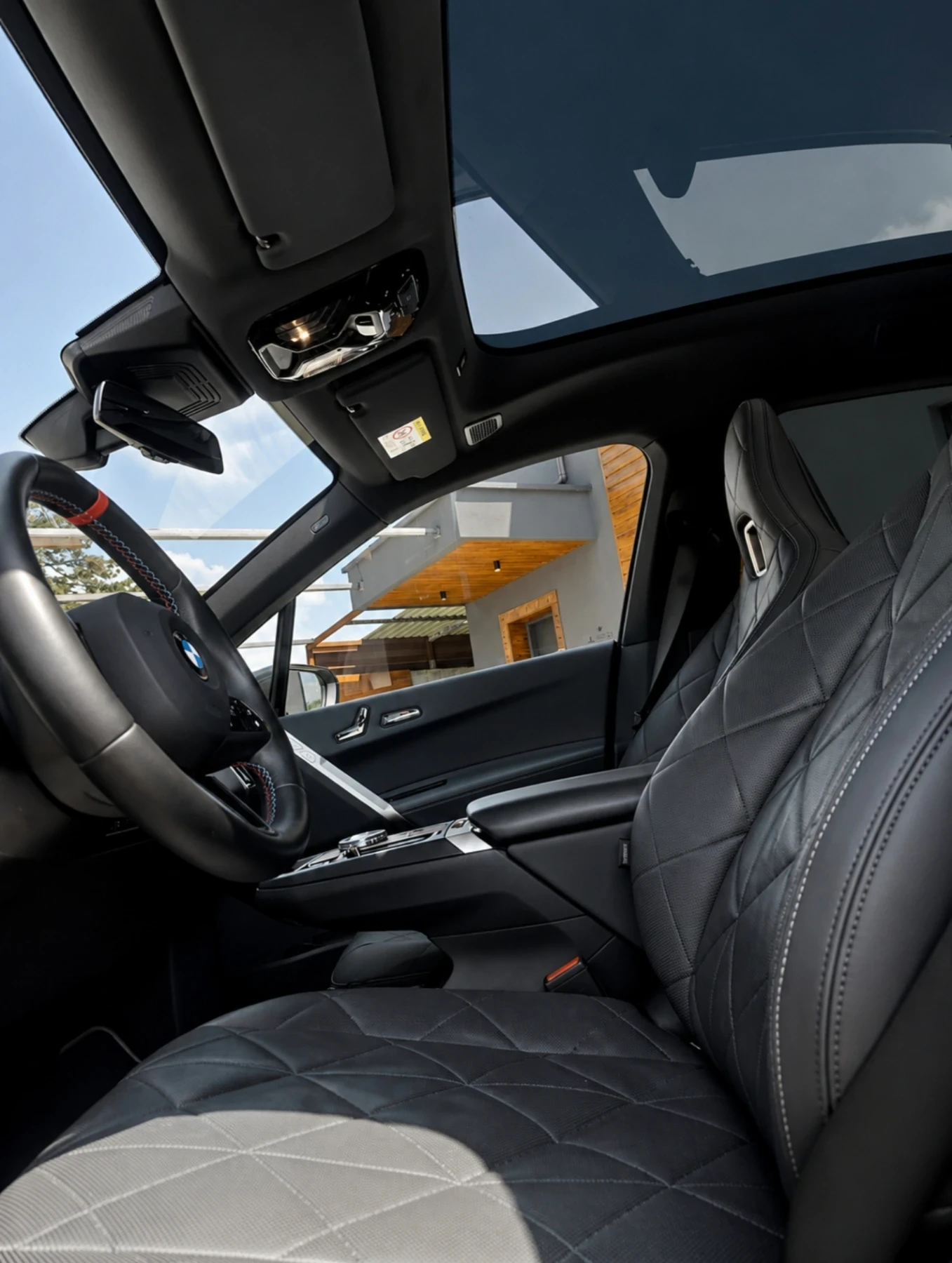 BMW iX M 60  M-Performance | Mobile.bg � ����������� 10