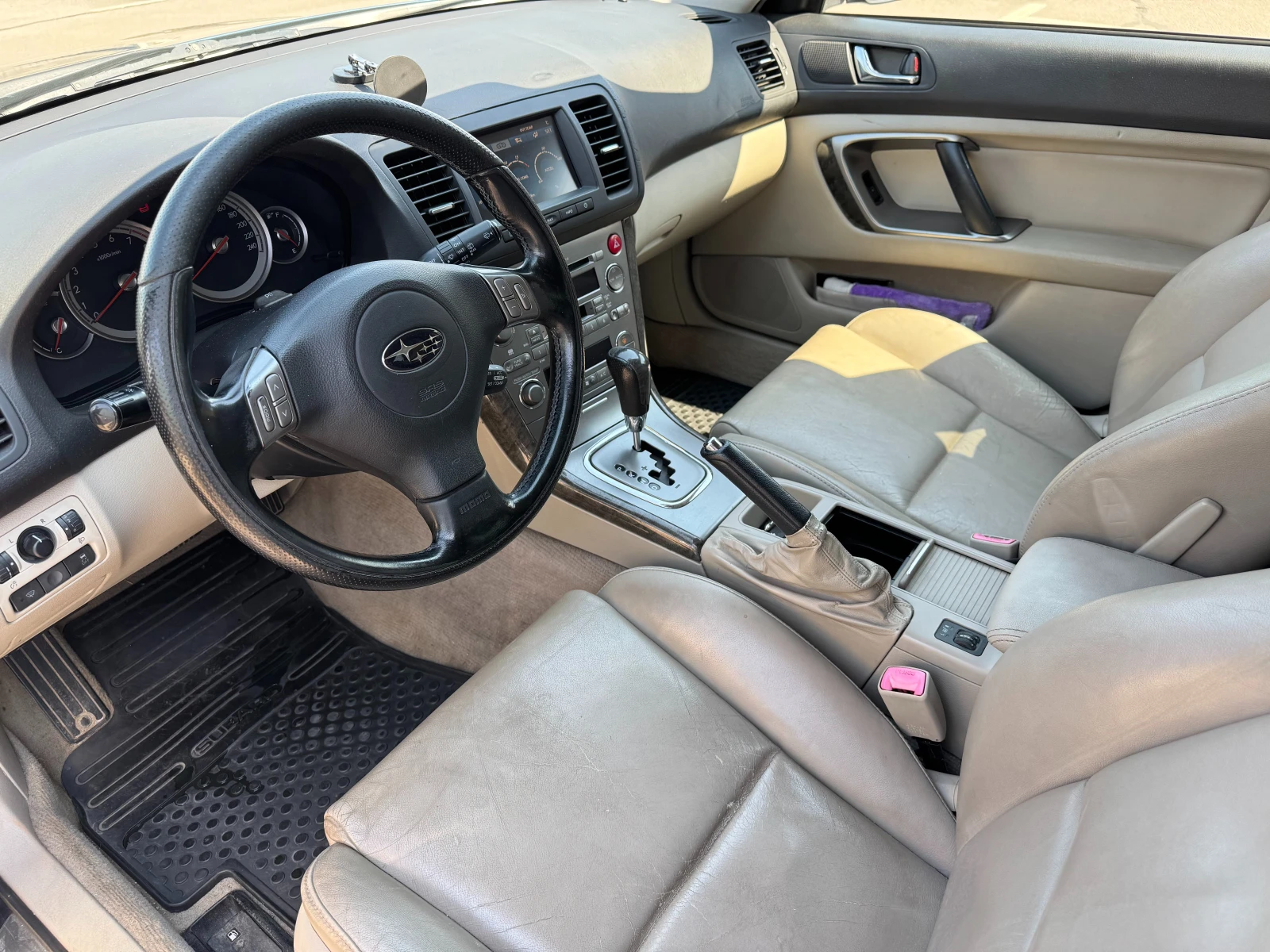 Subaru Outback, снимка 8 - Автомобили и джипове - 56040533