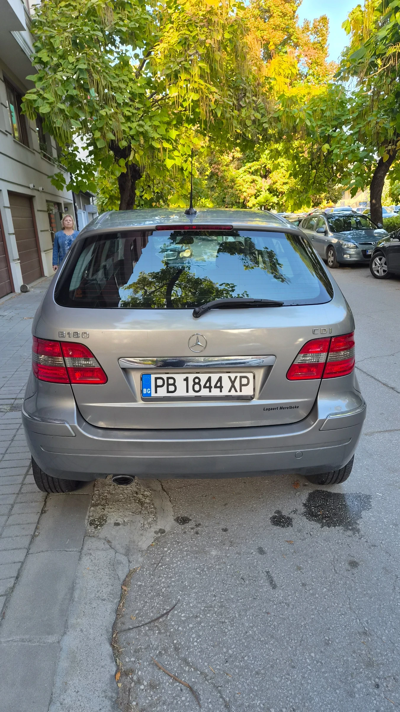 Mercedes-Benz B 180, снимка 4 - Автомобили и джипове - 56582852