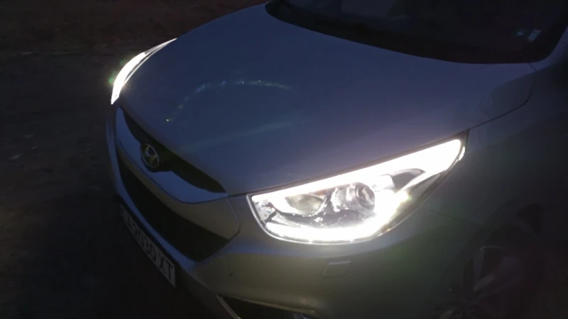 Hyundai IX35, снимка 9 - Автомобили и джипове - 47877682