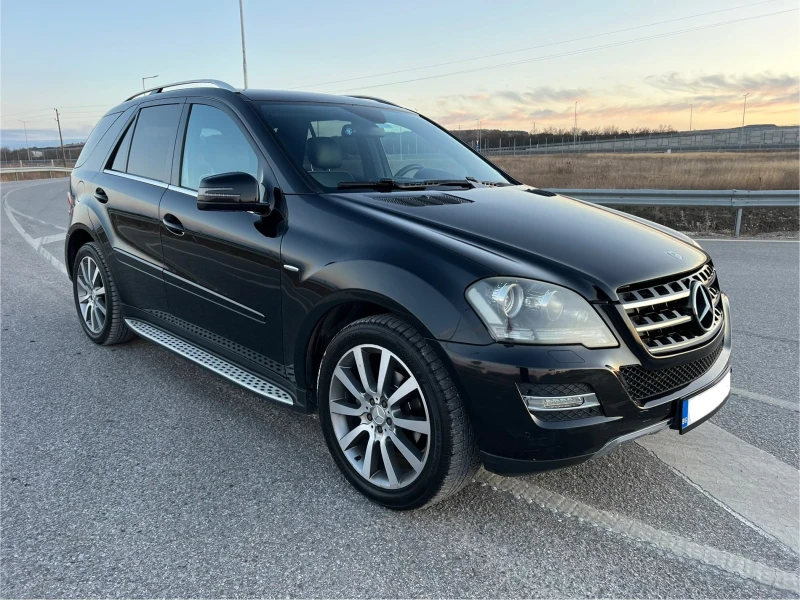 Mercedes-Benz ML 350 Grand Edition/4M/7G Tronic, снимка 1 - Автомобили и джипове - 47921188