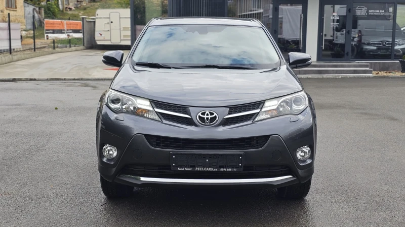 Toyota Rav4 2.0i 4x4 AUTO CH-СЕРВИЗ ИСТ.-ОБСУЖЕН-ТЕГЛИЧ-ЛИЗИНГ, снимка 2 - Автомобили и джипове - 52018862