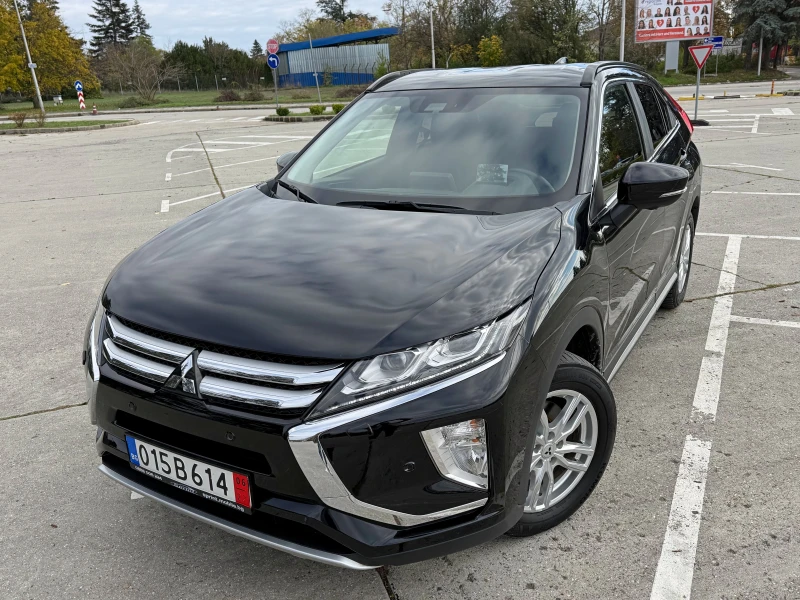 Mitsubishi Eclipse Cross KeyLess/360Camera/CarPlay&Android/Head-Up/LED/Top/, снимка 4 - Автомобили и джипове - 52392271