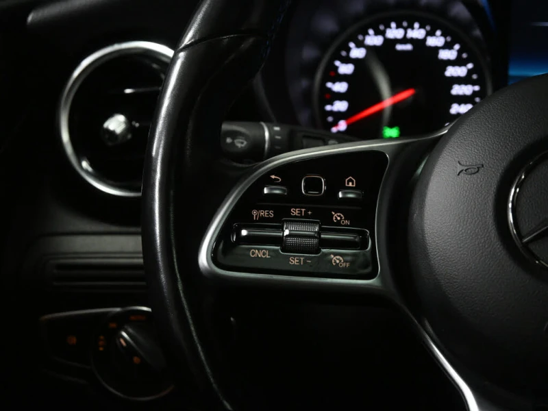 Mercedes-Benz GLE 300 SUV 4MATIC, снимка 11 - Автомобили и джипове - 52495930