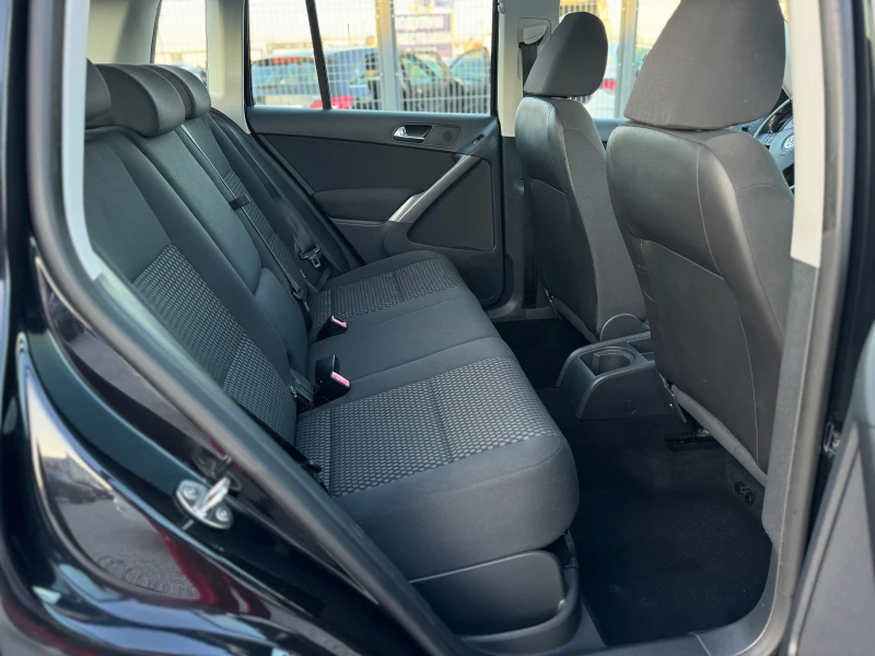 VW Tiguan 2.0TDI 4-motion panorama navi, снимка 10 - Автомобили и джипове - 52661251