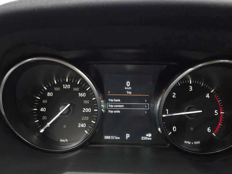 Land Rover Range Rover Evoque 2.0 Automatic, снимка 8 - Автомобили и джипове - 55931045