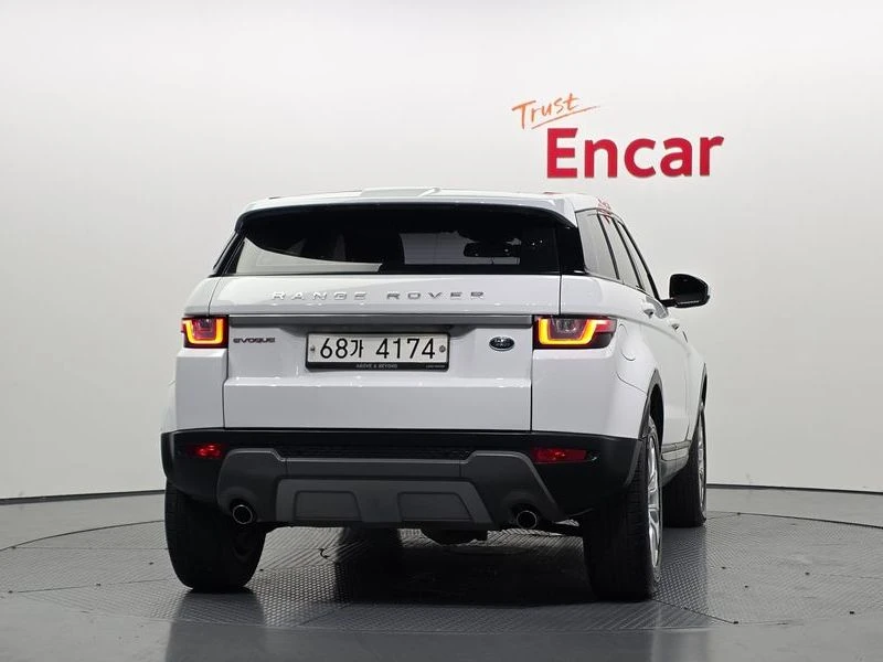 Land Rover Range Rover Evoque 2.0 Automatic, снимка 4 - Автомобили и джипове - 55931045