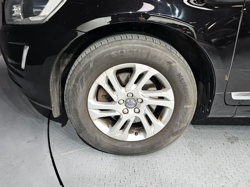 Volvo XC60, снимка 5 - Автомобили и джипове - 56162064