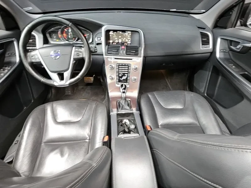 Volvo XC60, снимка 7 - Автомобили и джипове - 56162064