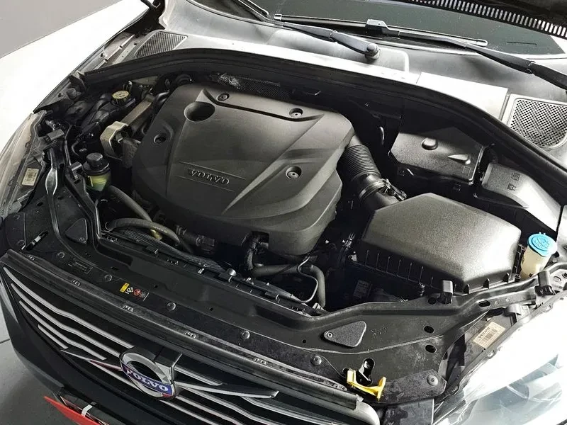 Volvo XC60, снимка 6 - Автомобили и джипове - 56162064