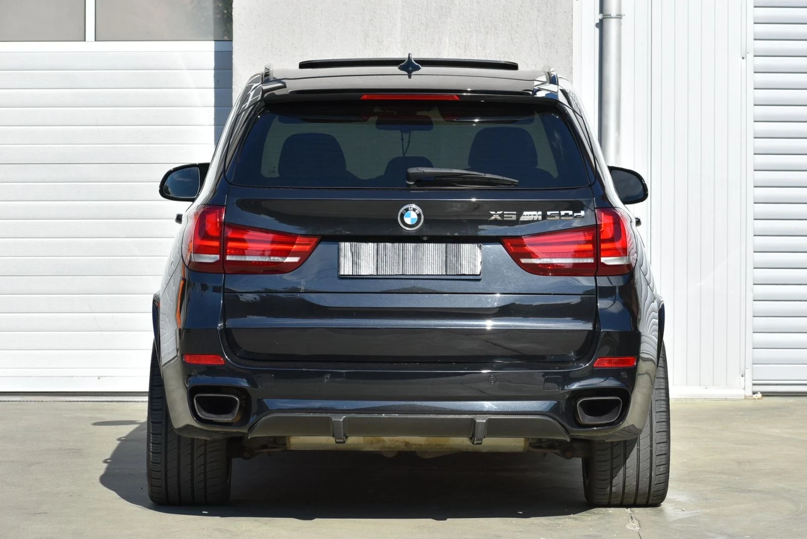 BMW X5 M50D - изображение 5