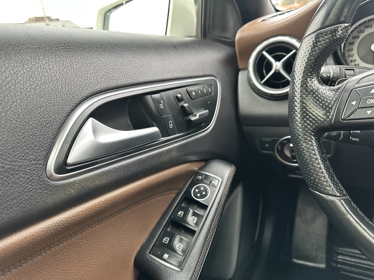 Mercedes-Benz GLA 250 AMG* Memory* �������* Keyless* Pano* Navi | Mobile.bg � ����������� 12