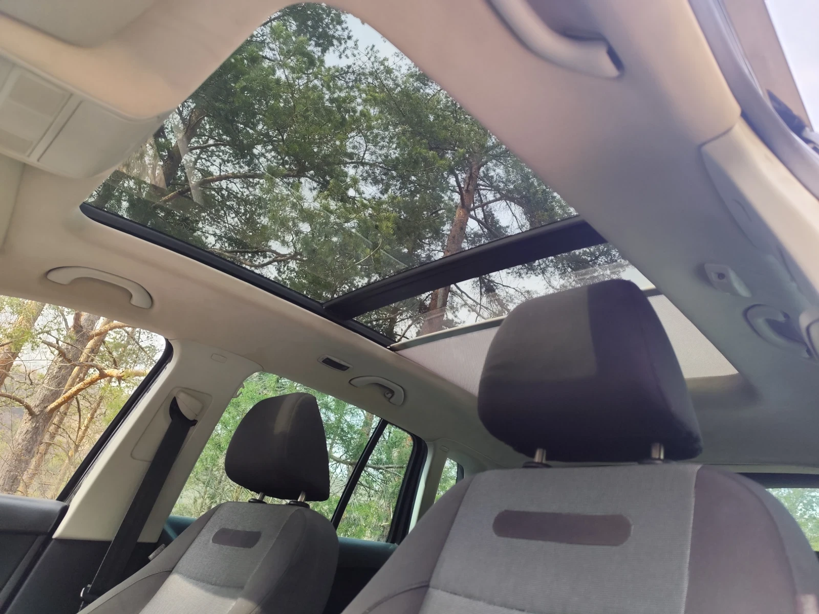 VW Tiguan 2.0TDI 140к.с.4х4, снимка 12 - Автомобили и джипове - 53928677