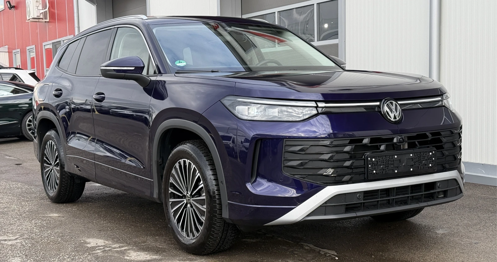 VW Tiguan Tayron 1.5 eTSI  DSG гаранция до март 2029г., снимка 7 - Автомобили и джипове - 53944855