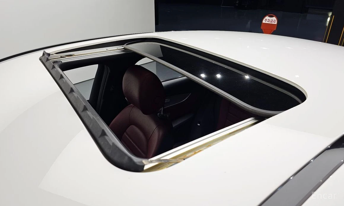 Mercedes-Benz GLC 43 AMG 4MATIC COUPE* BURMESTER* 360 CAM* HEAD-UP* SUNROOF, снимка 17 - Автомобили и джипове - 54021424