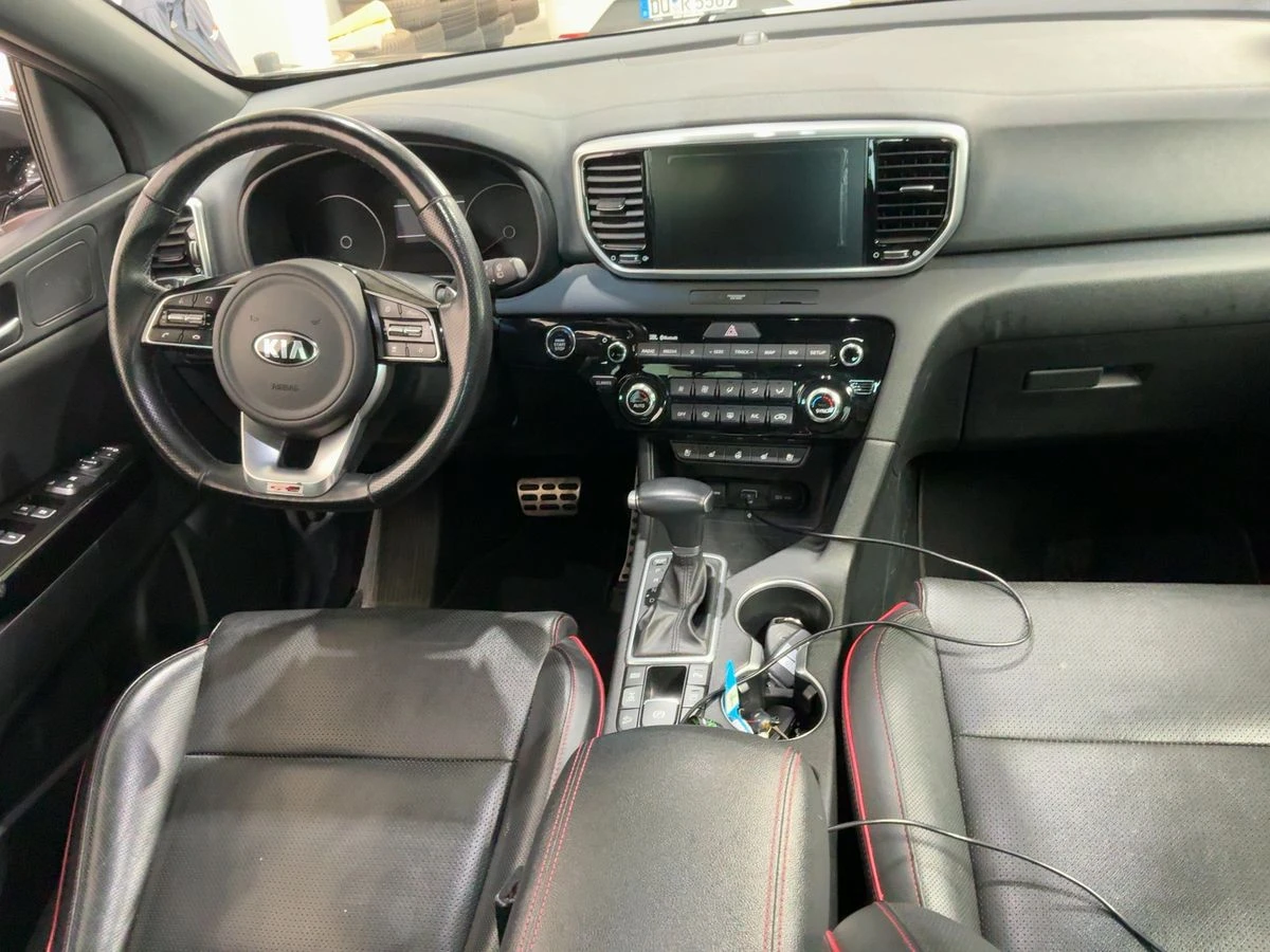 Kia Sportage 2.0d GT Line 4WD Сервизна книжка/360/JBL/Обдухване, снимка 5 - Автомобили и джипове - 54044727