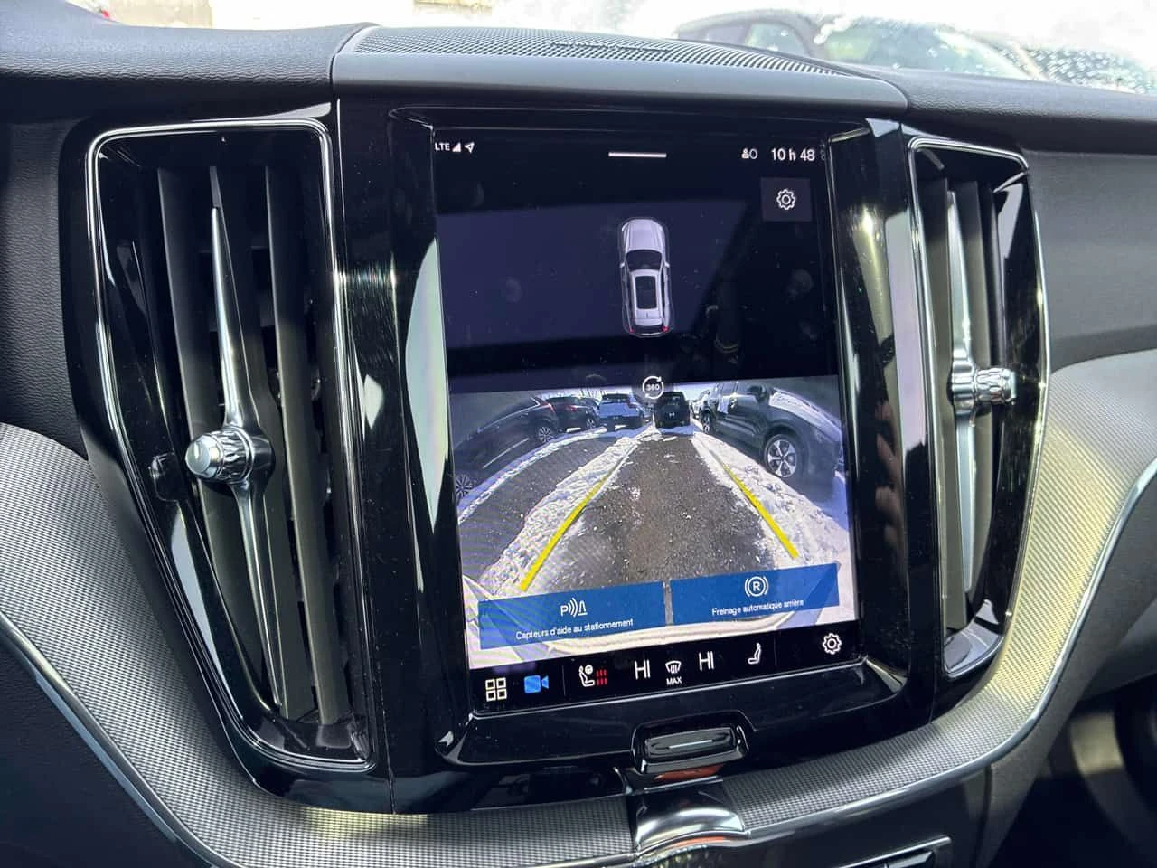 Volvo XC60  | R Design | HARMAN KARDON | MEMORY | PANO | 360 , снимка 13 - Автомобили и джипове - 54424073