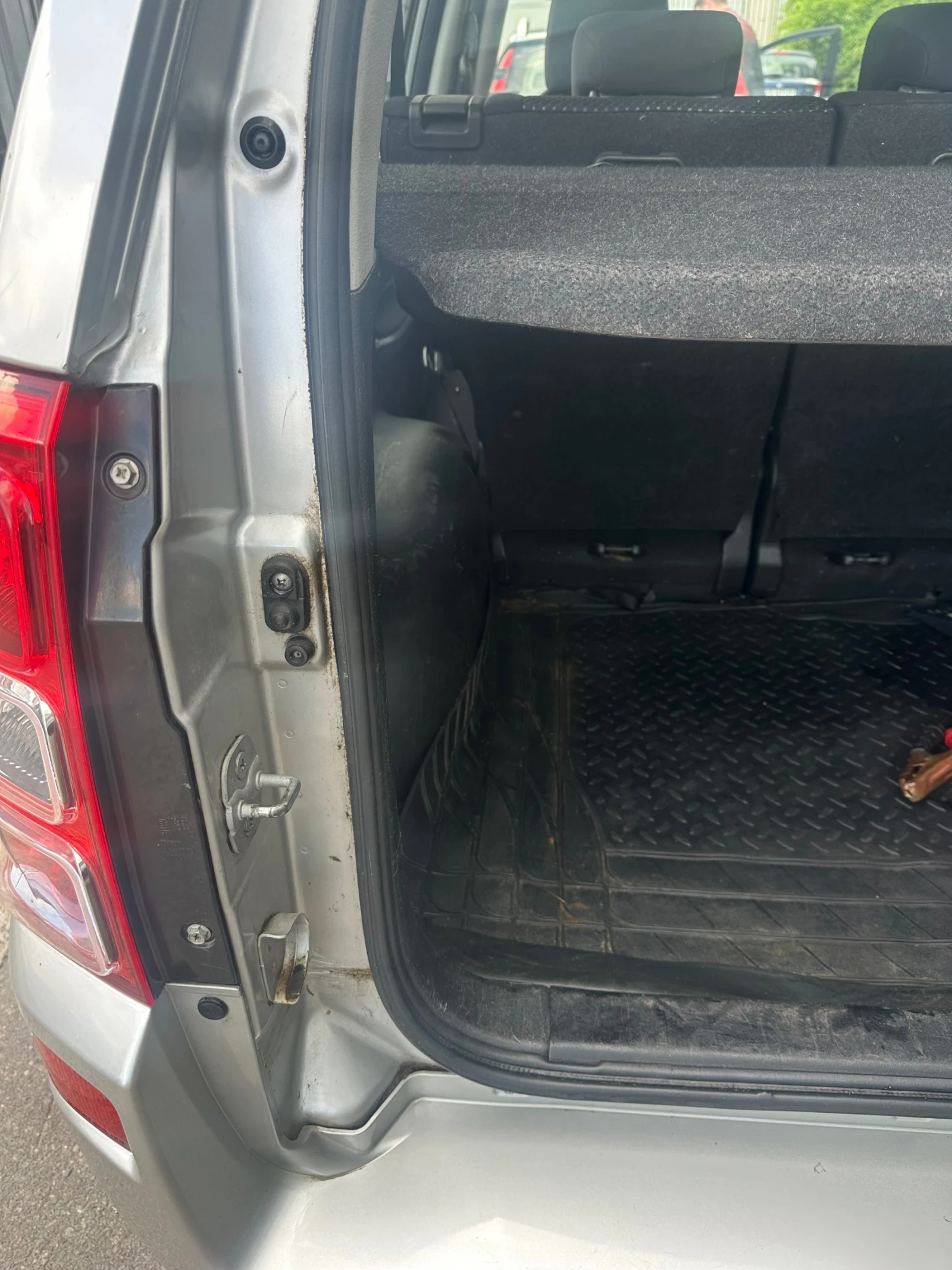 Suzuki Grand vitara, снимка 11 - Автомобили и джипове - 54930572