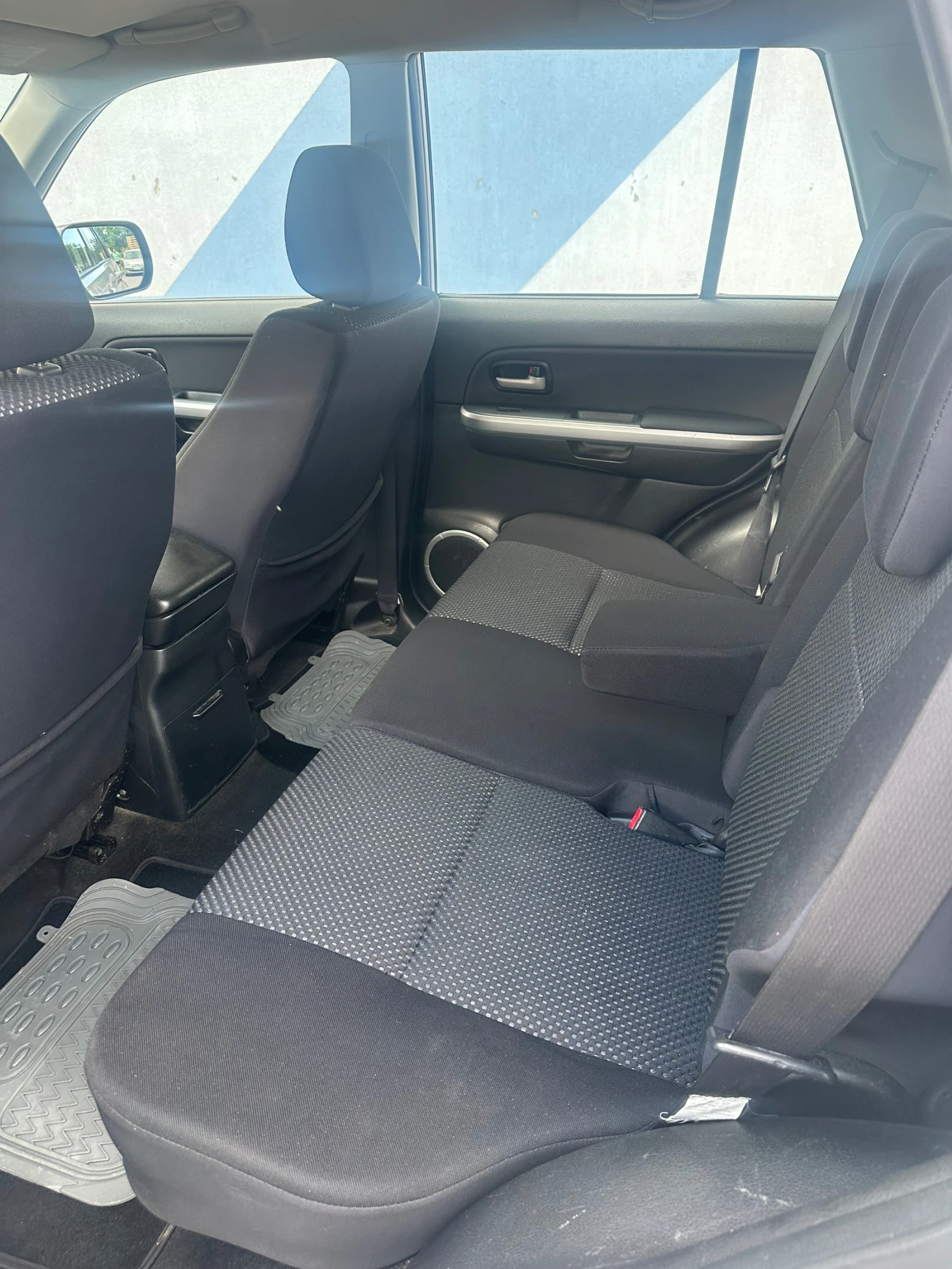 Suzuki Grand vitara, снимка 8 - Автомобили и джипове - 54930572