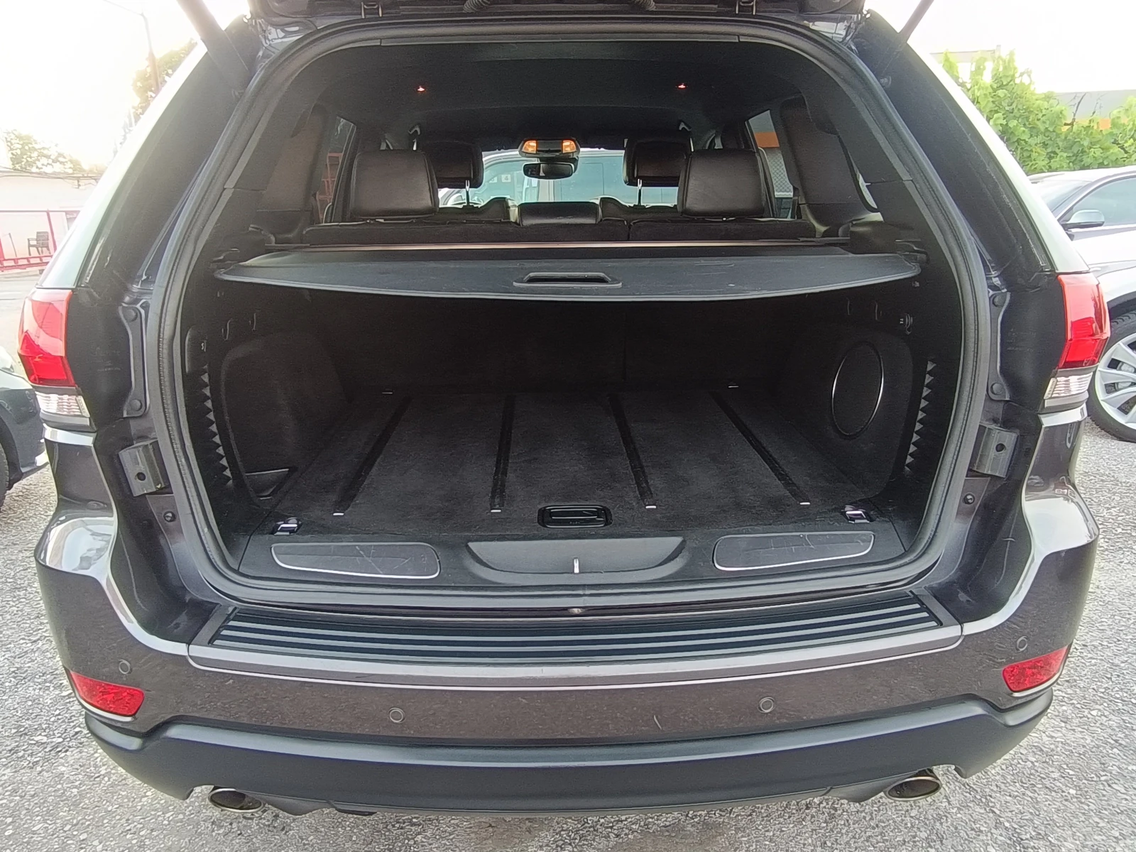 Jeep Grand cherokee TRAILHAWK-Нов внос от ШВЕЙЦАРИЯ !!! , снимка 12 - Автомобили и джипове - 55002711