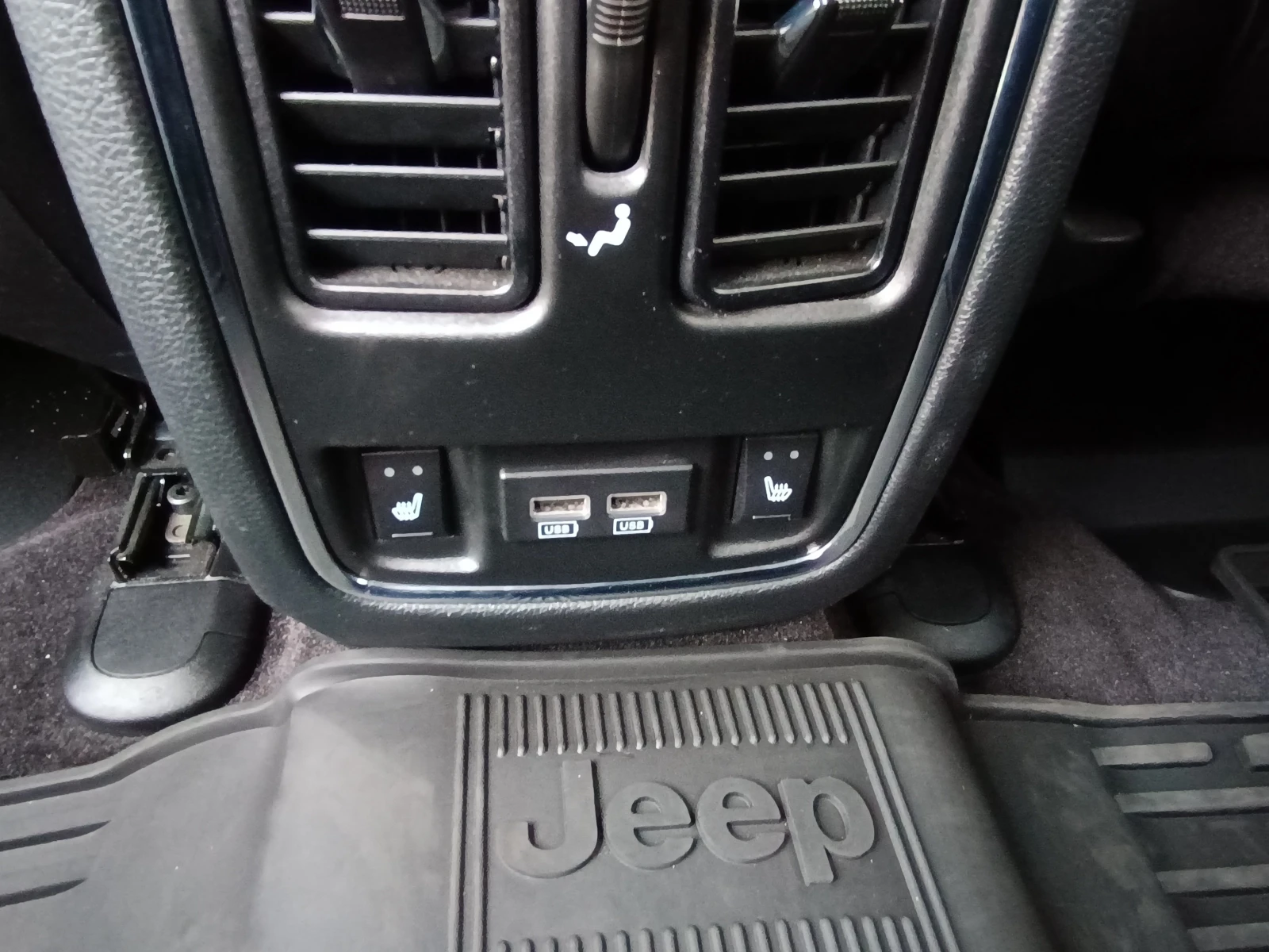 Jeep Grand cherokee TRAILHAWK-Нов внос от ШВЕЙЦАРИЯ !!! , снимка 11 - Автомобили и джипове - 55002711