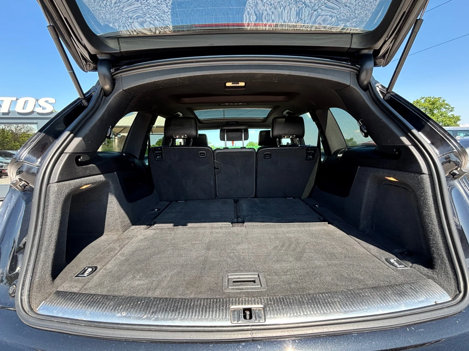 Audi Q7 3.0TDI/FACE!!!250X.KM = ОБСЛУЖЕНА!!!7МЕСТА/ПАНОРАМ, снимка 14 - Автомобили и джипове - 55078054