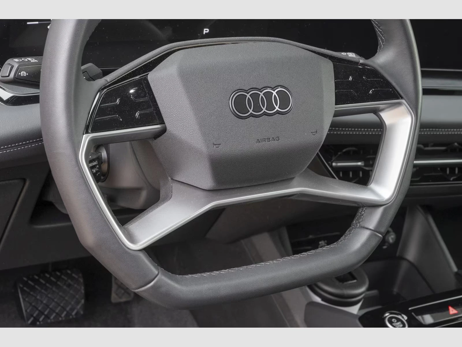 Audi Q6 E-TRON/252HP/CAM/S-LINE/MATRIX/CAM/ACC/551z, снимка 9 - Автомобили и джипове - 55186730