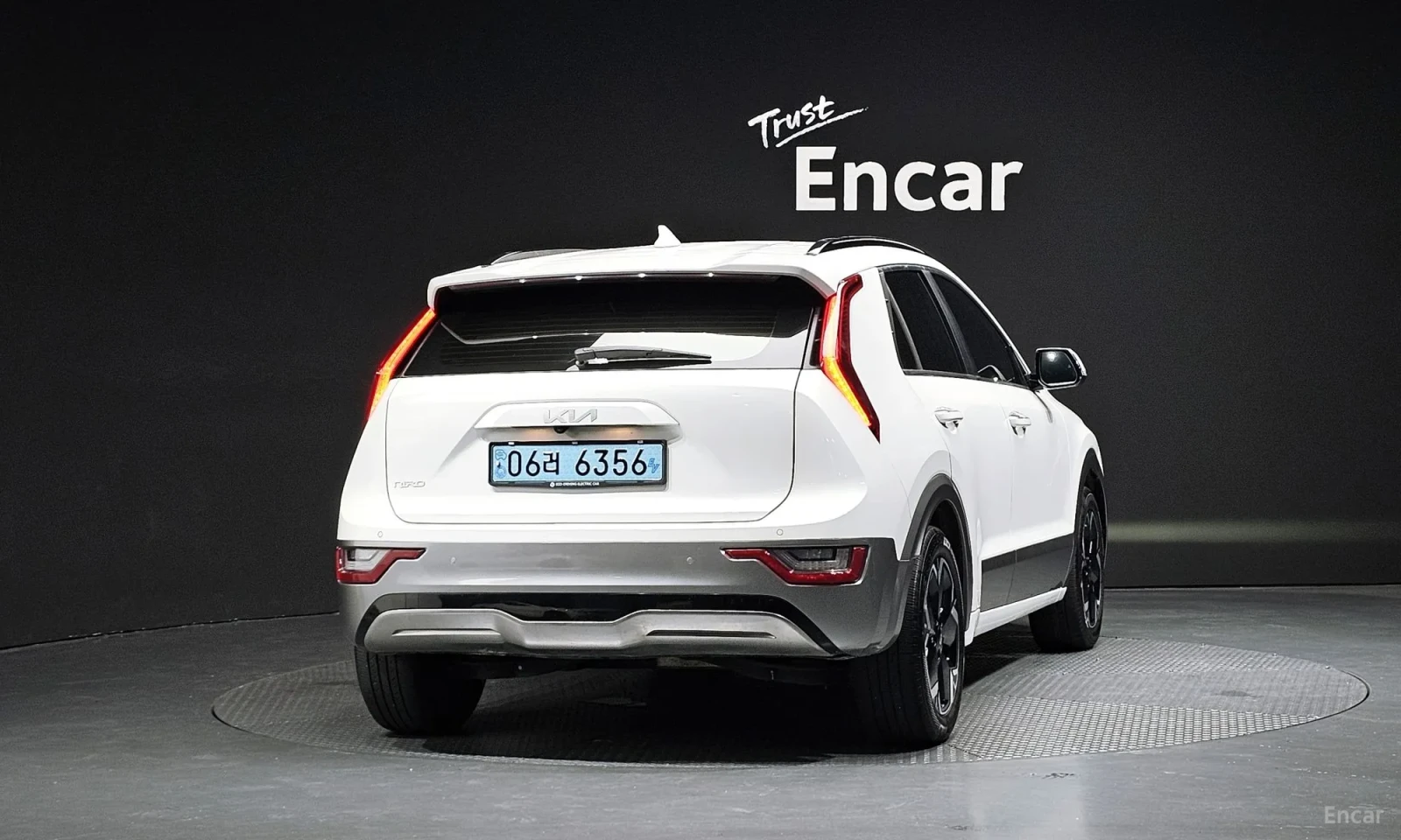Kia Niro, снимка 4 - Автомобили и джипове - 55218891