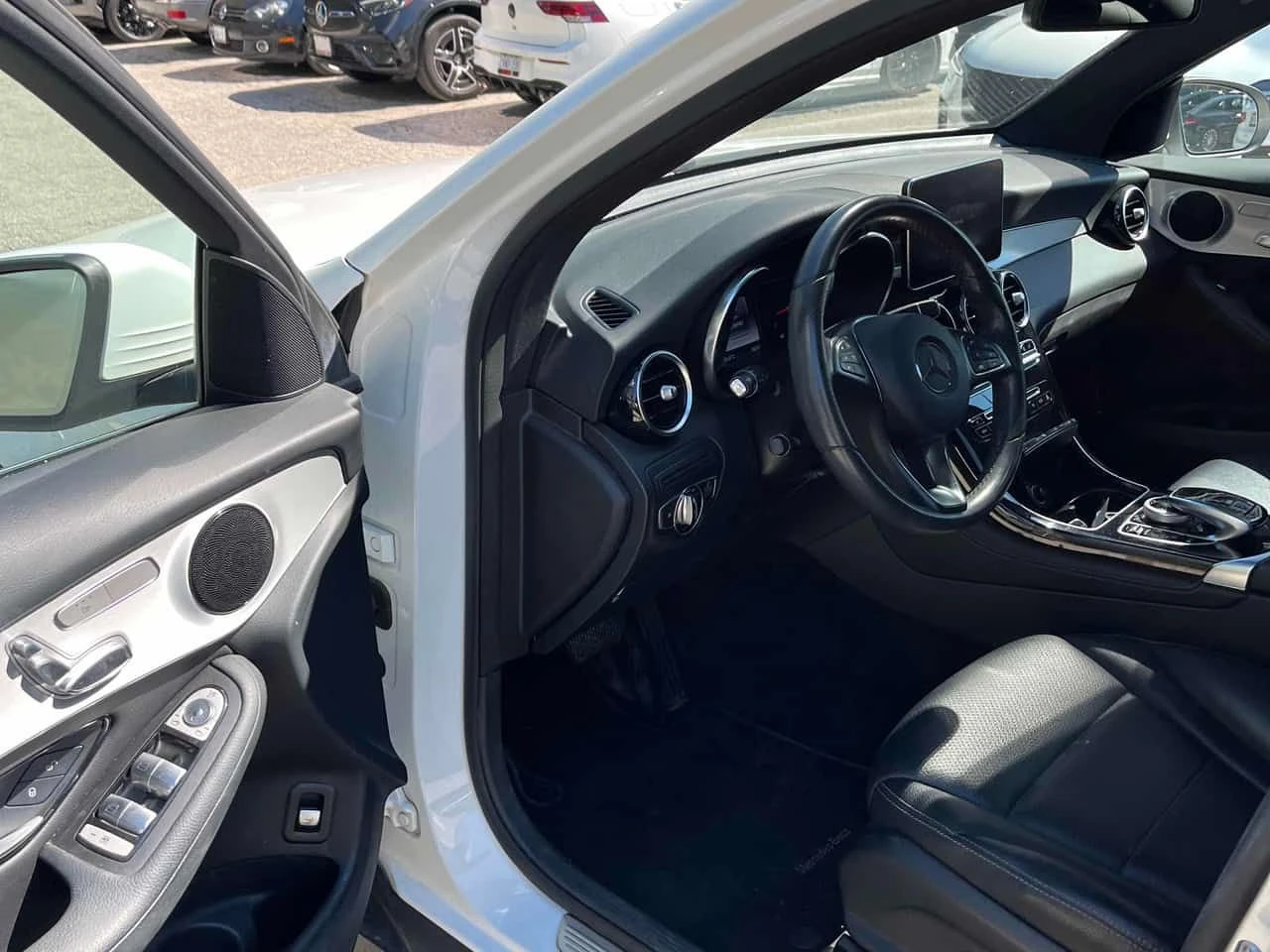 Mercedes-Benz GLC 300 CARFAX/ОТ ПРЕДСТАВИТЕЛСТВО/КЛИП, снимка 13 - Автомобили и джипове - 55305261