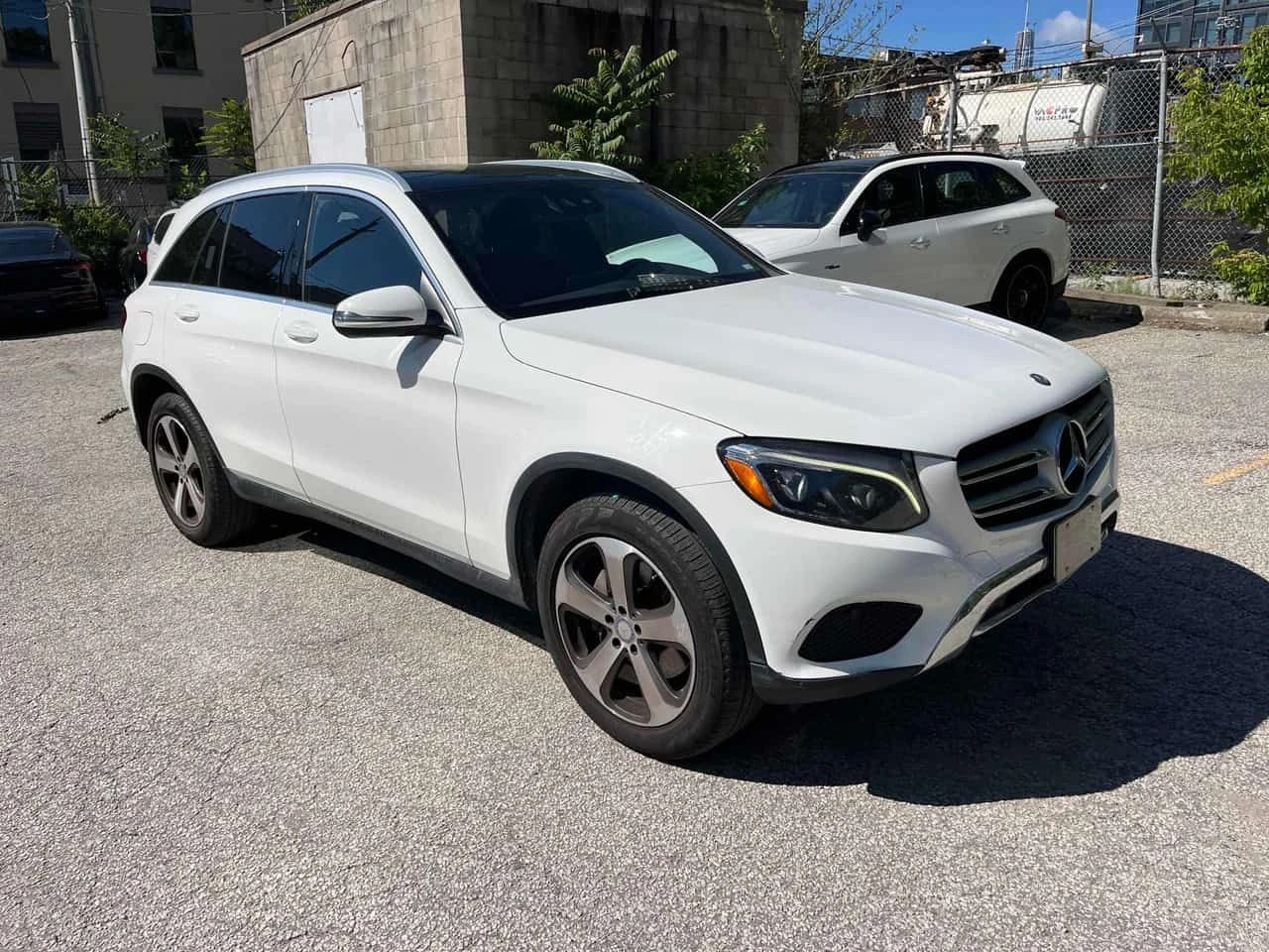 Mercedes-Benz GLC 300 CARFAX/ОТ ПРЕДСТАВИТЕЛСТВО/КЛИП, снимка 11 - Автомобили и джипове - 55305261