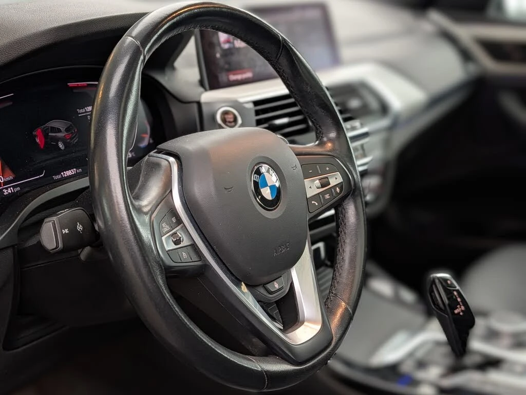 BMW X3 xDrive30i AWD/Drive-Assists/Panoroof, снимка 9 - Автомобили и джипове - 55671951
