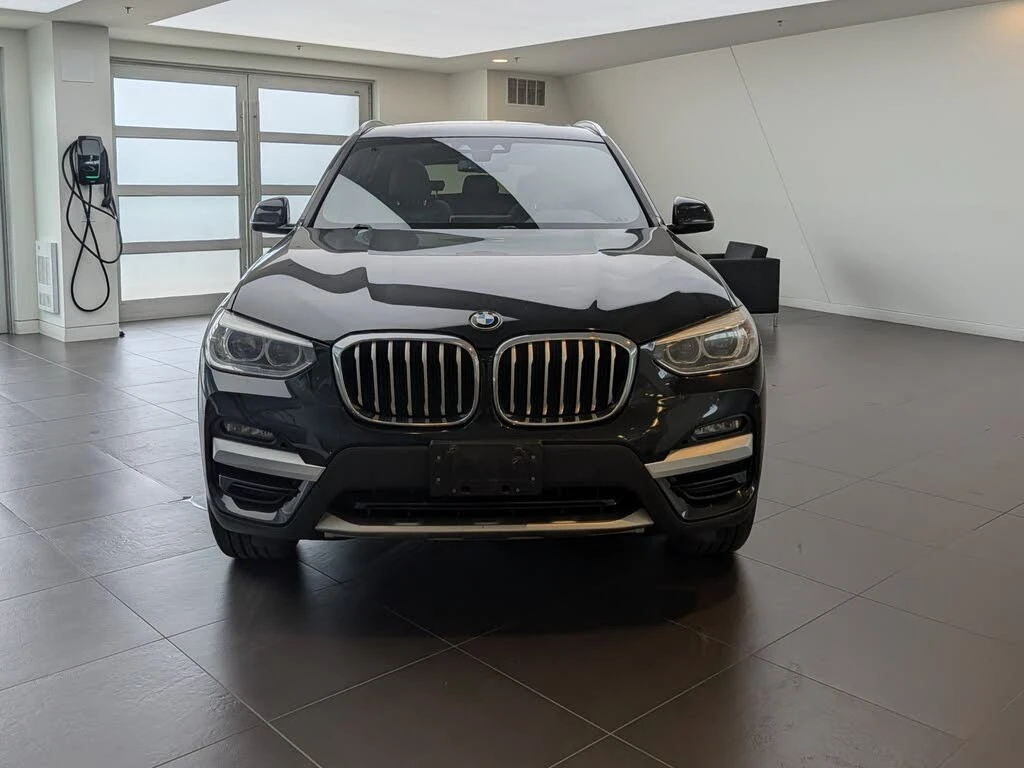 BMW X3 xDrive30i AWD/Drive-Assists/Panoroof, снимка 2 - Автомобили и джипове - 55671951