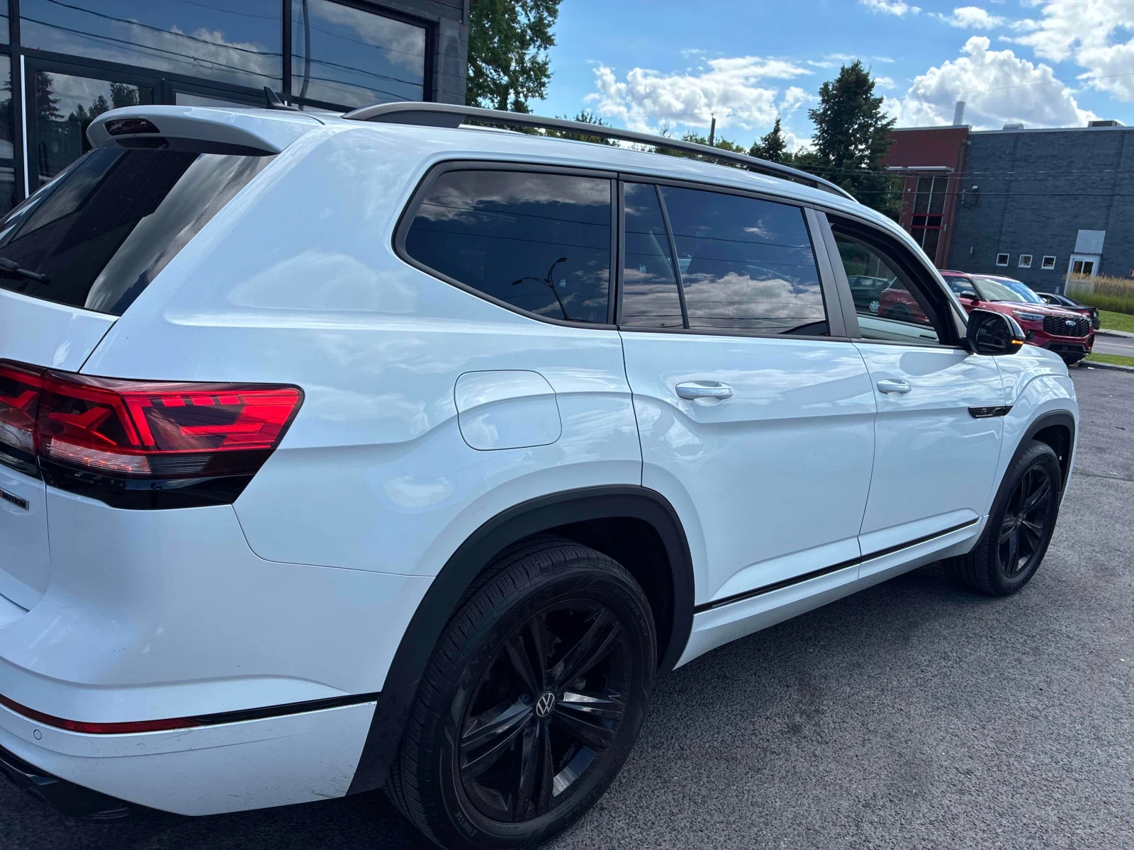 VW Atlas * Highline * CARFAX * БЕЗ ПЪРВОНАЧАЛНА ВНОСКА, снимка 17 - Автомобили и джипове - 56089982