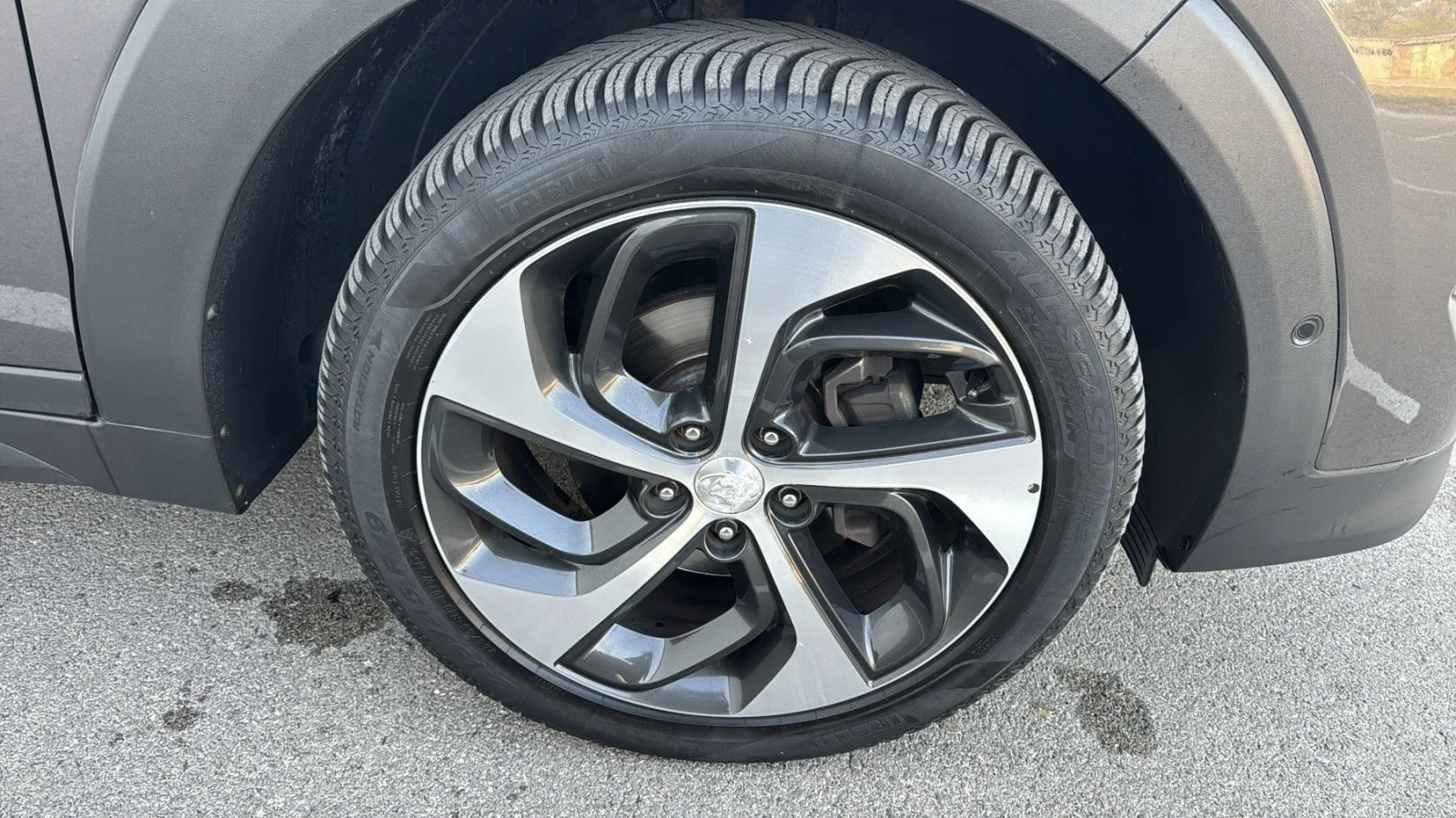 Hyundai Tucson 2.0CRDI-185к.с.4x4, снимка 13 - Автомобили и джипове - 56605474