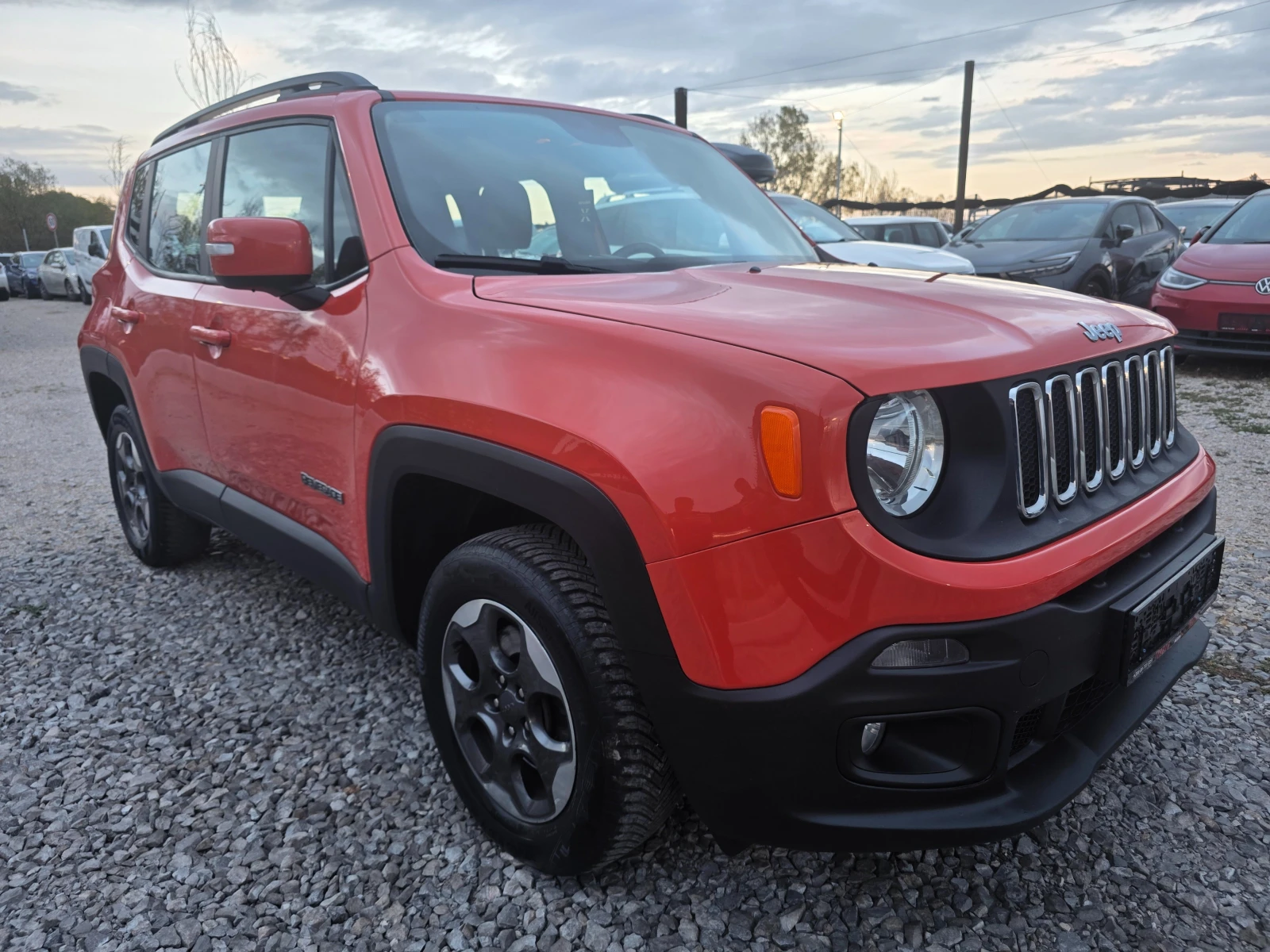 Jeep Renegade 2.0 MultiJet-4x4-Longitude, снимка 3 - Автомобили и джипове - 56625175
