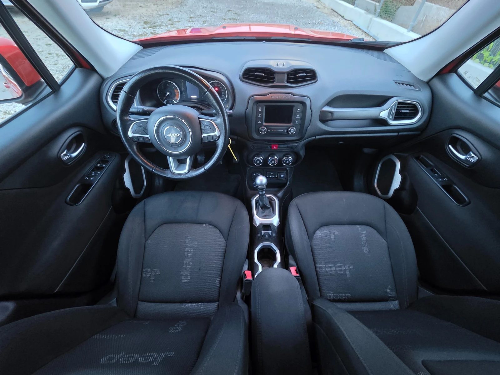 Jeep Renegade 2.0 MultiJet-4x4-Longitude, снимка 9 - Автомобили и джипове - 56625175