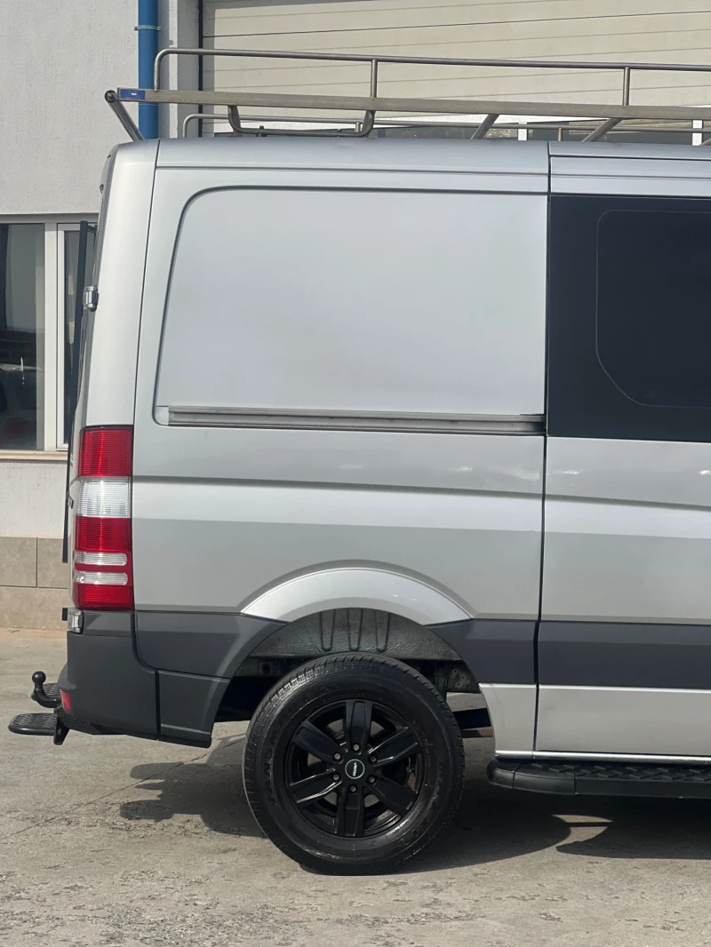 Mercedes-Benz Sprinter 318 5-места / 3000 куб.см / 180 к.с, снимка 7 - Бусове и автобуси - 52134373