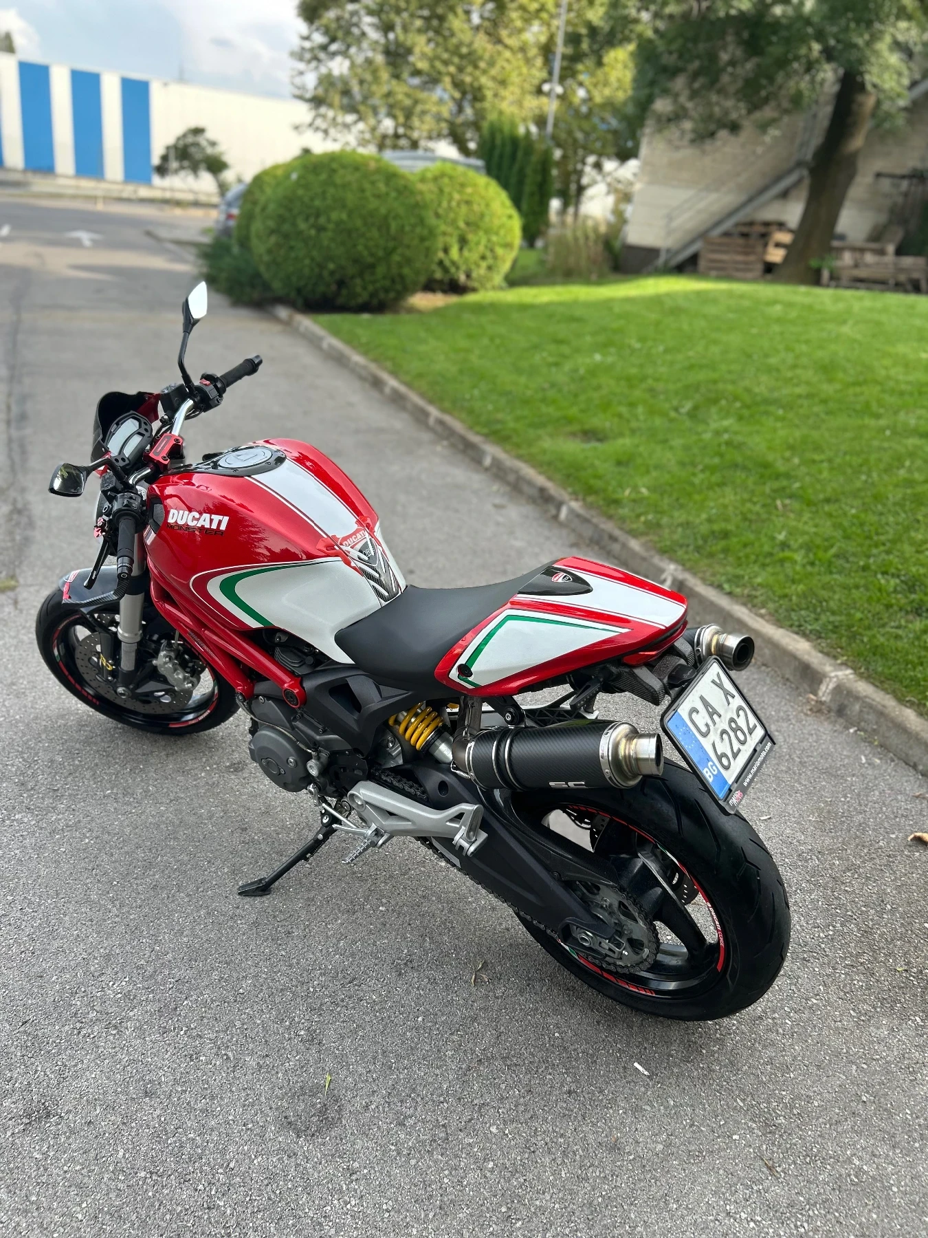 Ducati Monster 696 КАТО НОВ - изображение 6