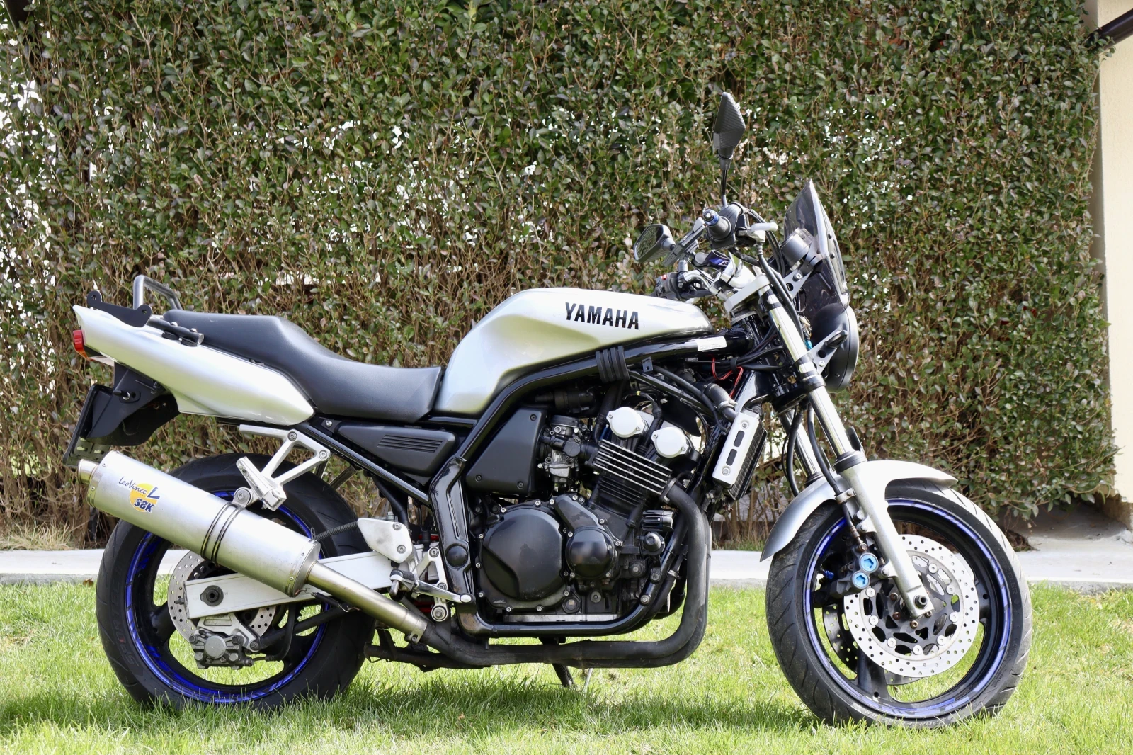 Yamaha FZS 600 fazer