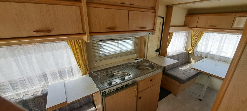 Каравана Chateau 460, снимка 9 - Каравани и кемпери - 50527044