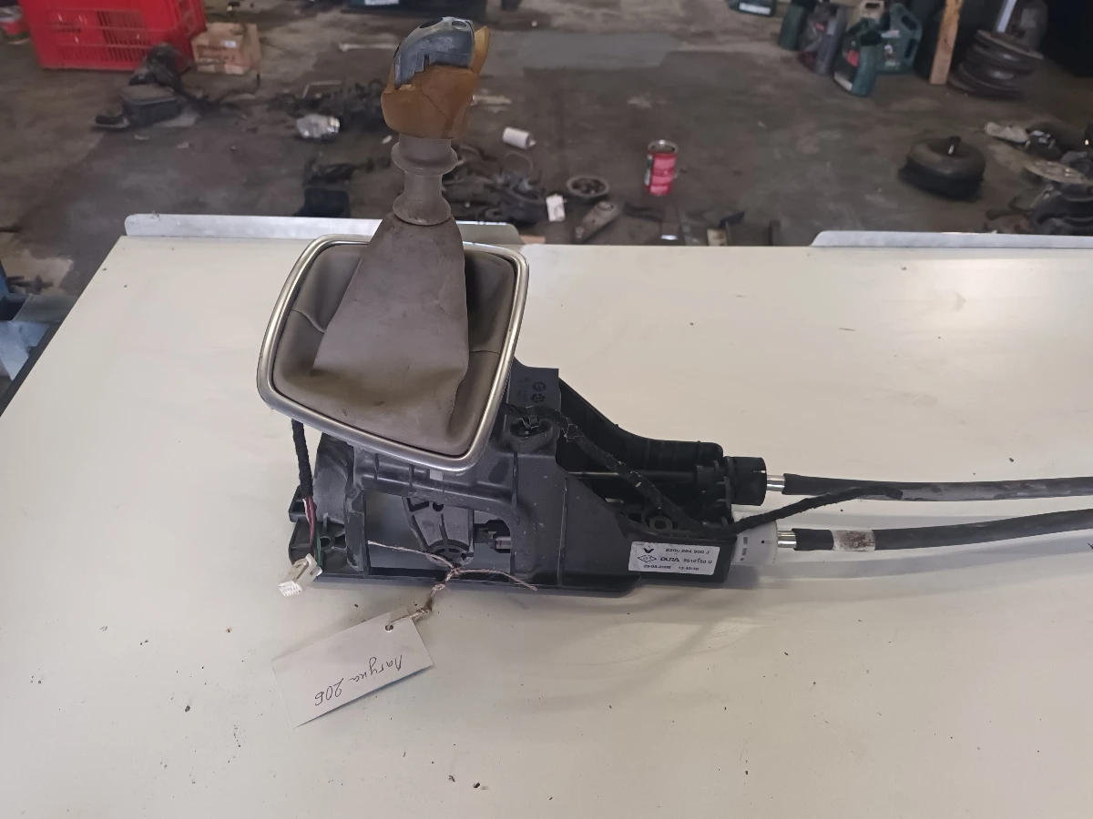 скоростен лост Рено Лагуна 2.0б