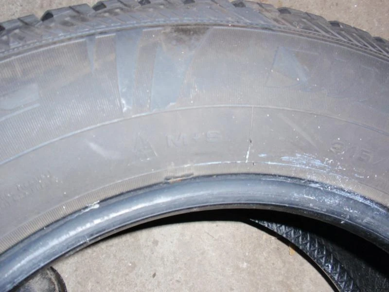 Гуми Всесезонни 215/65R16, снимка 12 - Гуми и джанти - 8926723