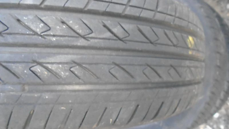 Гуми Зимни 175/70R14, снимка 3 - Гуми и джанти - 25815669