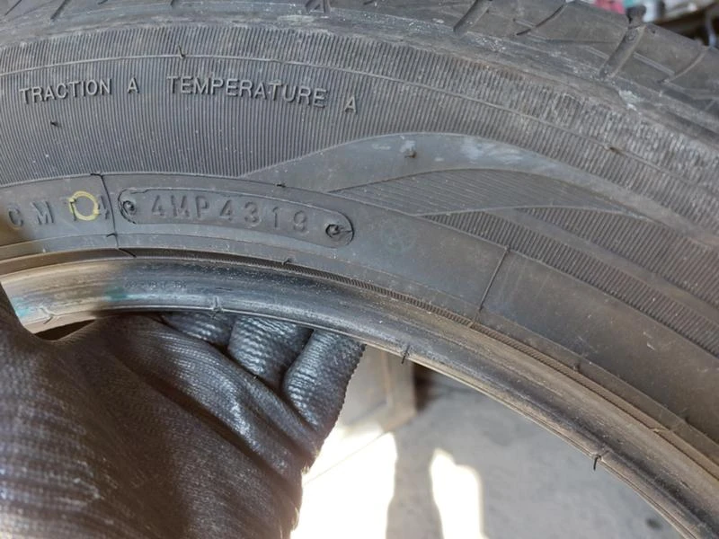 Гуми Летни 225/55R19, снимка 8 - Гуми и джанти - 36790134